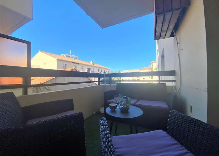 Lejlighed Sainte-maxime: 2 Pieces Renove Avec Terrasse, Climatisation Et A 2 Pas De La - Fr-1-226-498 *